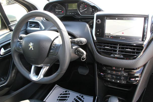 Peugeot 2008 96 kW image number 13