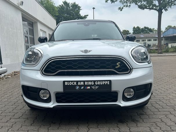 Mini Cooper SE Countryman ALL4 165 kW image number 3