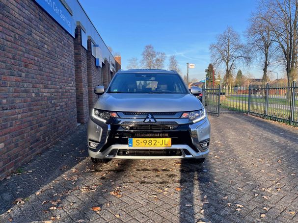 Mitsubishi Outlander 2.4 165 kW image number 2