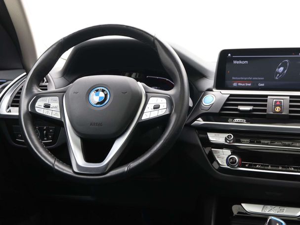 BMW iX3 80 kWh 210 kW image number 2