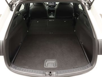 Car image 37