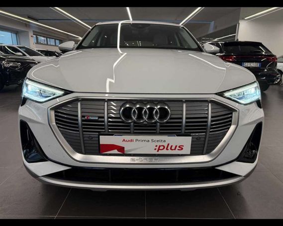 Audi e-tron 55 quattro 300 kW image number 3