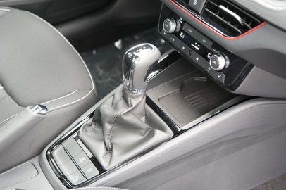 Car image 31