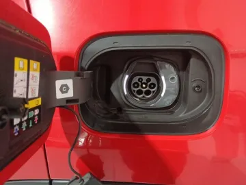 Car image 24