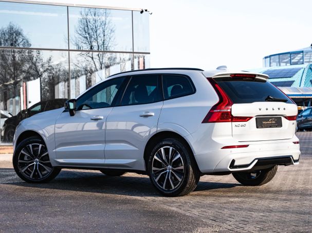 Volvo XC60 B4 Plus Dark 145 kW image number 10