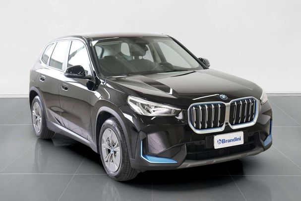 BMW iX1 xDrive30 200 kW image number 2