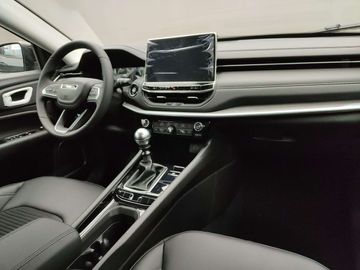 Car image 14