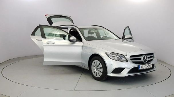 Mercedes-Benz C 180 115 kW image number 9