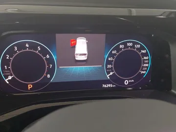 Car image 29