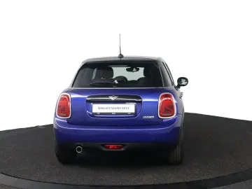 Car image 42