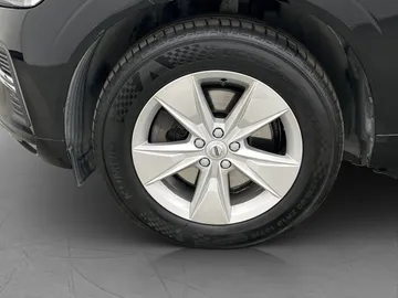 Car image 36