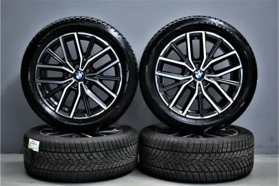 Car image 35
