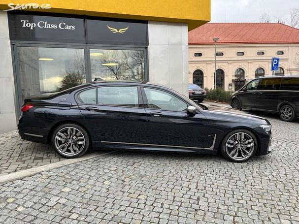 BMW M760i xDrive 430 kW image number 4