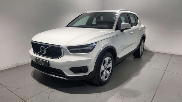 Volvo XC40 T3 Momentum 120 kW image number 1