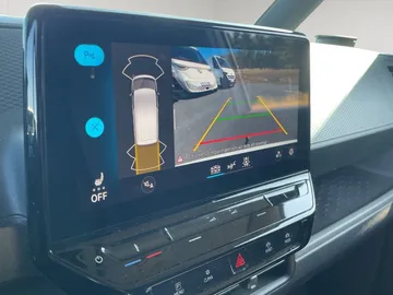 Car image 36