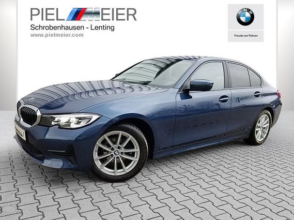 BMW 320i Advantage 135 kW image number 1