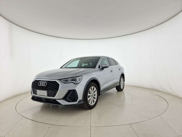 Audi Q3 45 TFSIe S tronic Sportback Business 180 kW image number 1