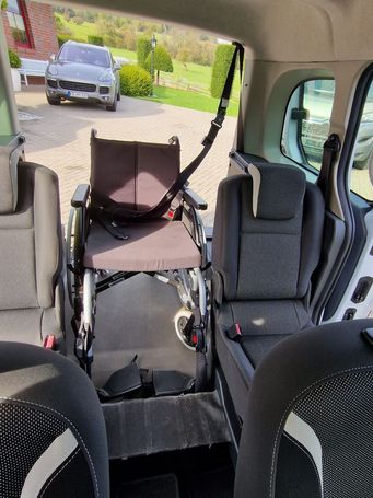 Renault Kangoo dCi 66 kW image number 17