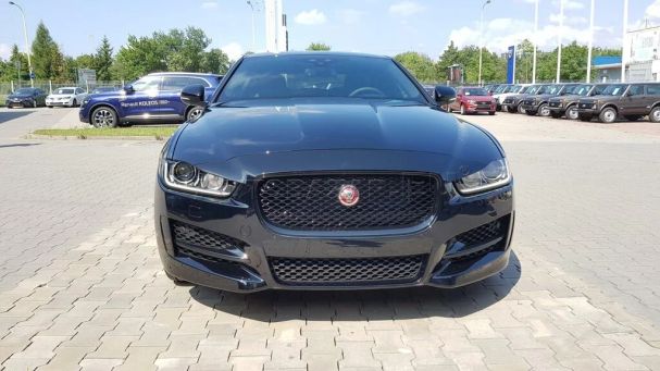 Jaguar XE AWD R-Sport 132 kW image number 2