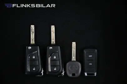 Car image 30