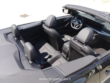 Car image 32