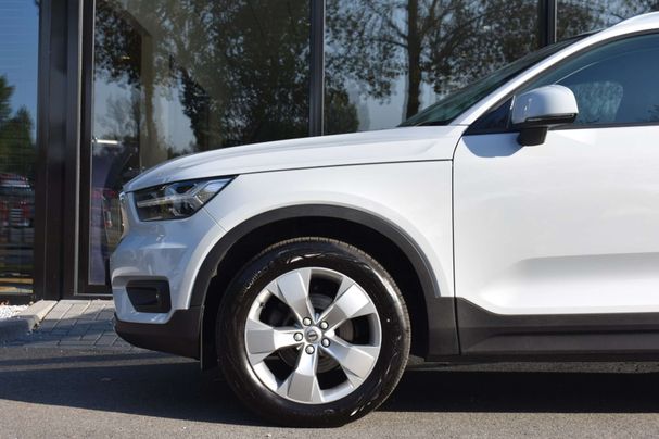 Volvo XC40 T2 95 kW image number 4