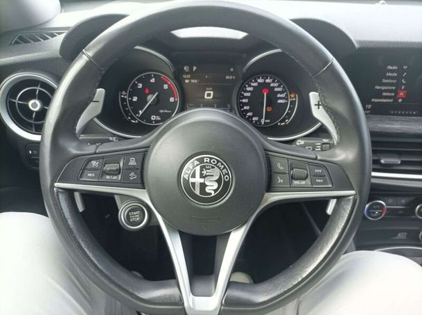 Alfa Romeo Stelvio 2.2 Q4 154 kW image number 7