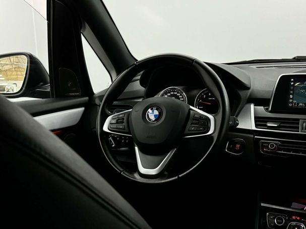 BMW 220i Active Tourer 141 kW image number 13