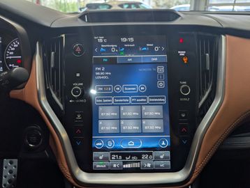 Car image 34