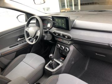 Car image 15