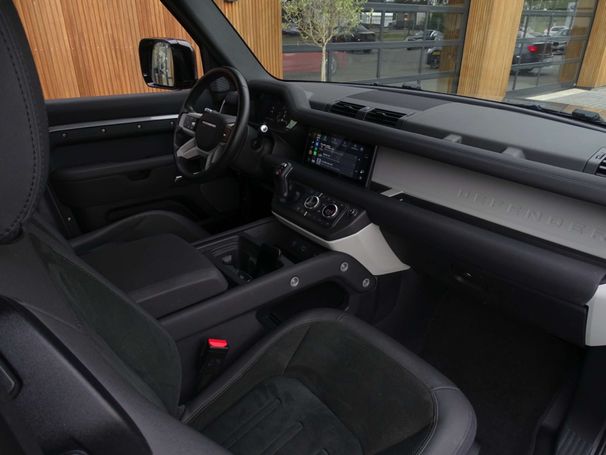 Land Rover Defender 147 kW image number 36