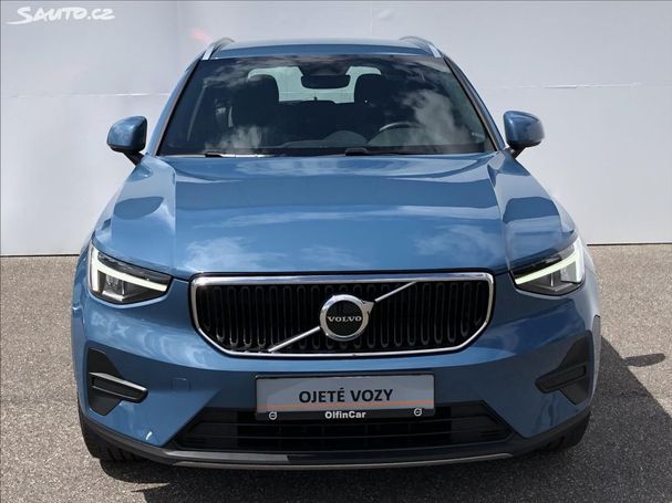 Volvo XC40 B3 Core 120 kW image number 2