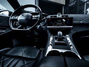 Car image 24