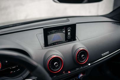 Car image 31