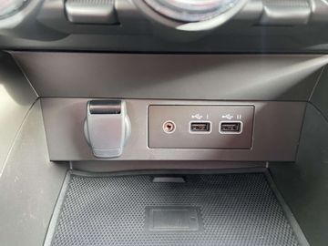 Car image 36