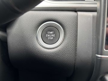 Car image 36