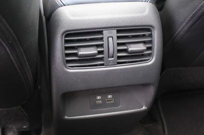 Car image 38