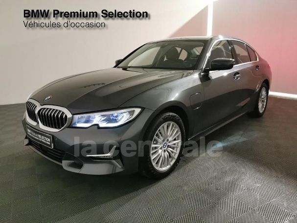 BMW 330 xDrive 215 kW image number 1