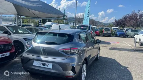Car image 4