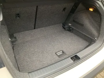 Car image 42