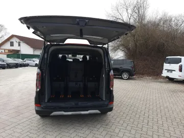 Car image 29