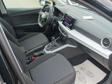 Car image 26