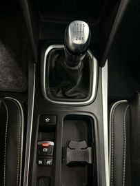 Car image 37