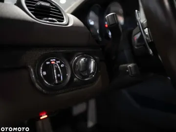 Car image 35