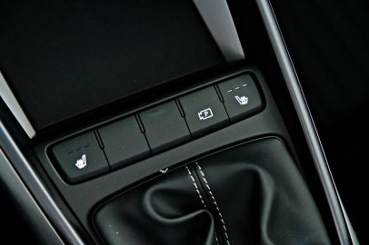 Car image 37