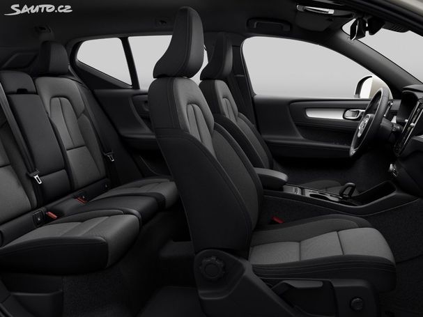 Volvo XC40 B3 Core 120 kW image number 7