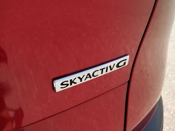 Car image 25