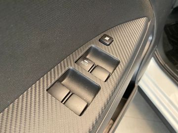 Car image 38