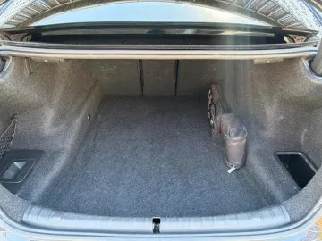 Car image 48
