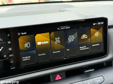 Car image 40